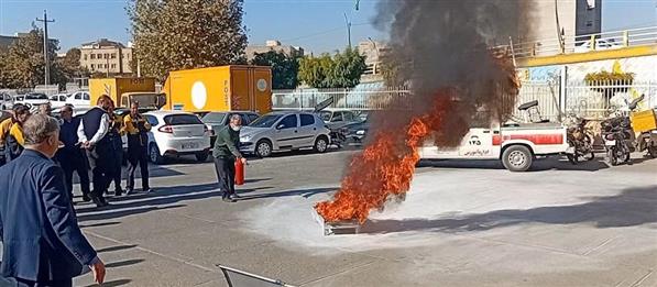 برپایی مانور اطفاء حریق