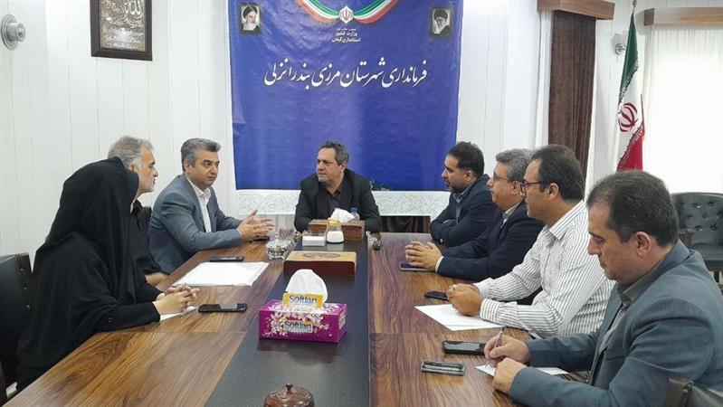 مدیركل پست گیلان با فرماندار شهرستان بندر انزلی دیدار و گفتگو كرد