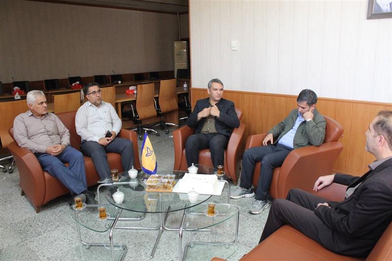 دیدار سرپرست بیمه نوین خراسان شمالی با مدیركل پست استان به مناسبت روز جهانی پست