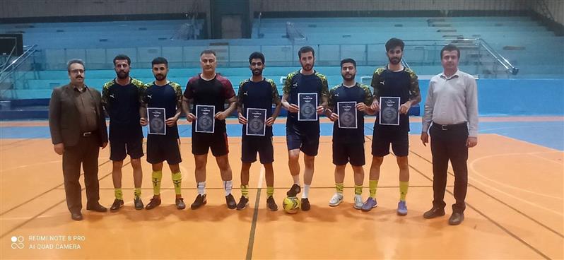 مسابقه فوتبال رفت  بین تیم پست كردستان و دانشگاه فرهنگیان سنندج برگزار شد