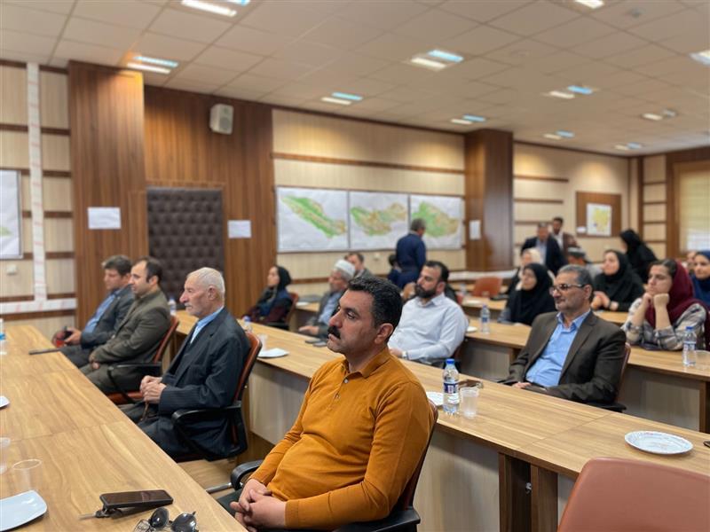 آئین بدرقه كاروان حج عمره كاركنان پست كردستان برگزارشد