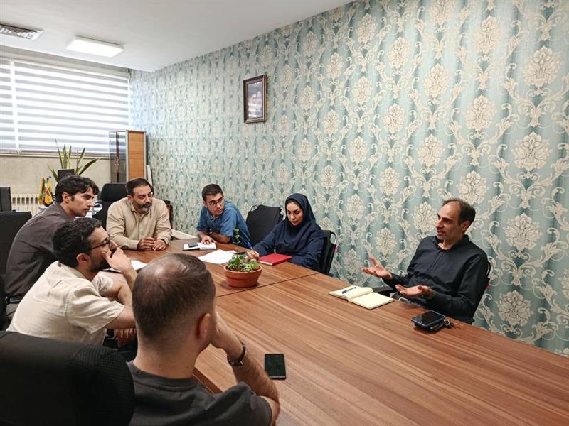 نشست مشترك بین نمایندگان اداره كل بازاریابی و فروش، اداره كل مهندسی عملیات و امور پیمانكاران، اداره كل  جغرافیایی و اطلاعات مكانی كشور و دو تن از نمایندگان شركت آگه پردازان هوشمند (دیوار)