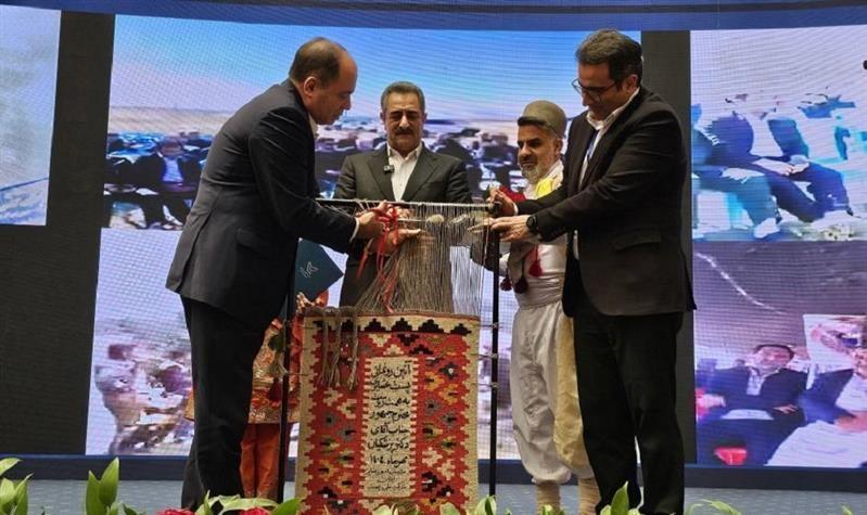 آغاز اجرای طرح پست عشایری و اختصاص كدپستی به استقرارگاه های عشایر با حضور وزیر جهاد كشاورزی