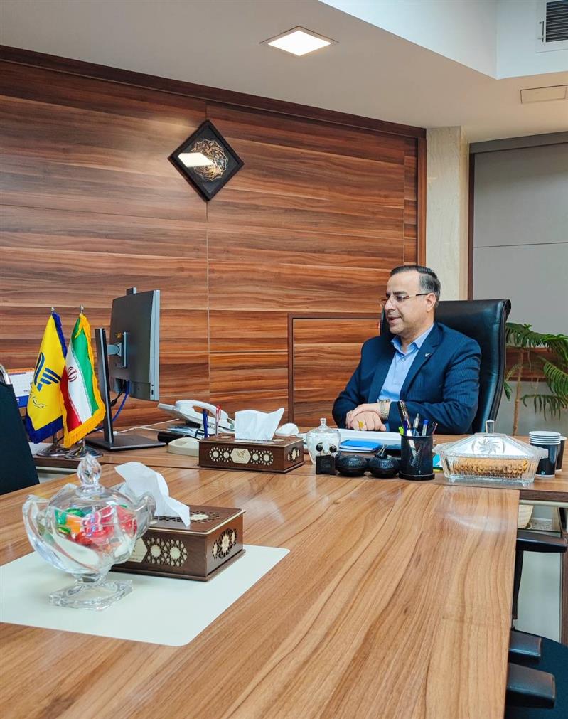 نشست مشترك مدیركل جغرافیایی و اطلاعات مكانی كشور با مدیركل پست و شهرداران استان فارس